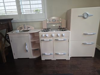 Kids Pottery Barn Kids retro play pink  kitchen
