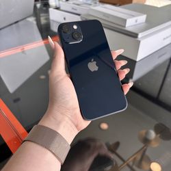 Apple iPhone 13 128GB! 100%Battery! Unlocked to any company! 90 day warranty! We offer financing!
