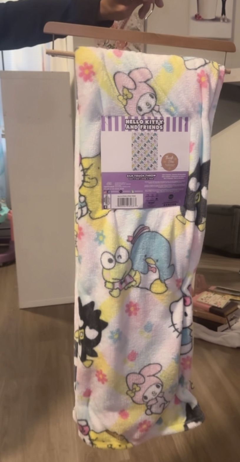 Hello Kitty And Friends Throw