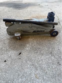 ACDelco 2 ton floor jack