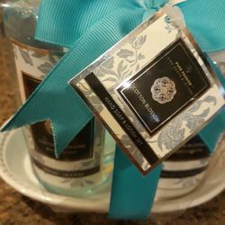 Set Of Lotion & Soap Hand Wash Wrapped In A Pretty Turquoise Color and A Glass Soap Holder Su