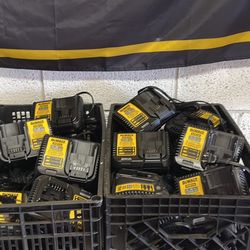 DEWALT Charger 12/20v Max Lithium Ion DCB115 And DCB112 $25 Each 