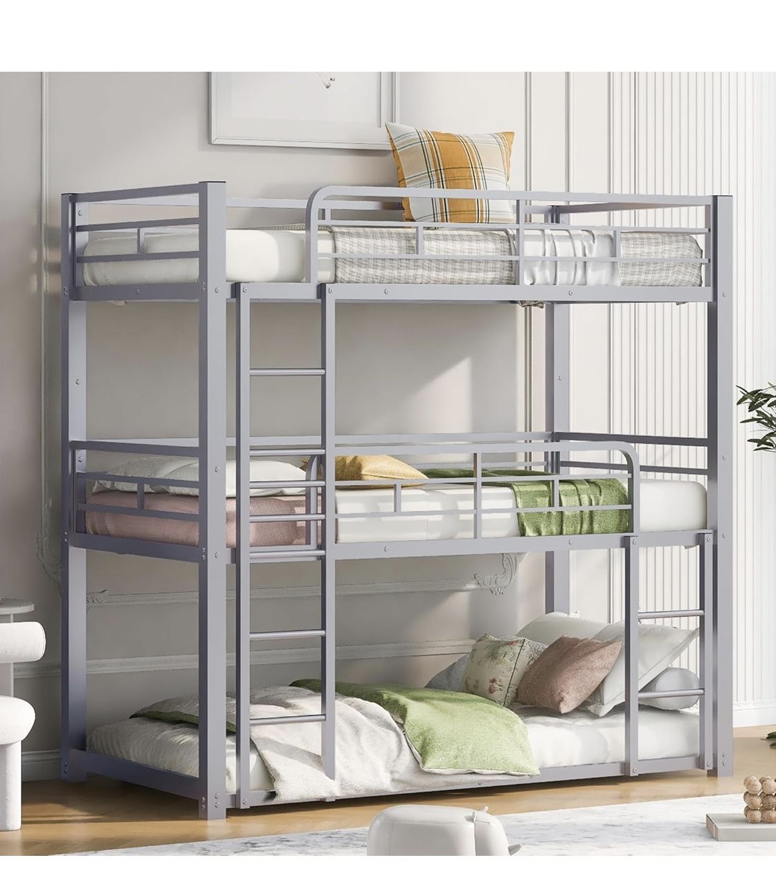 Triple bunk Bed