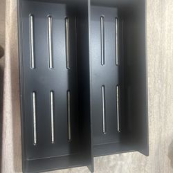 2 magnetic spice racks 