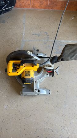 Dewalt 10” compound miter saw 15A