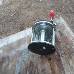 Pen Reel Long Beach Number 68