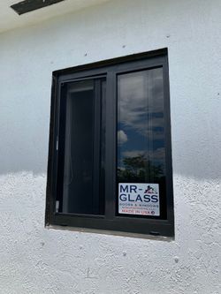 Impact Windows and Doors | Ventanas y Puertas de Impacto