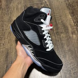 Jordan 5 Metallic Black