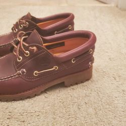 Timberland Hiking Shoe Size 8 Already Broken In Nice Leather