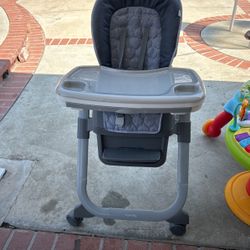 Brand New Feeding Chair 