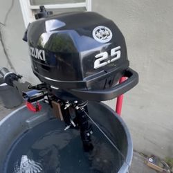 Suzuki 2.5 Outboard 