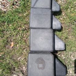 99-06 chevy or gmc fuse box cover and plastic 