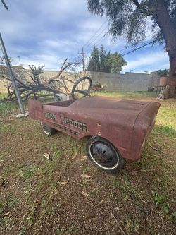 Pedal Car Hook and Ladder