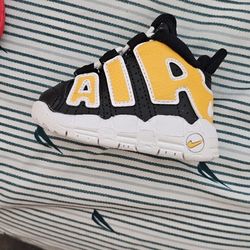 Baby Shoes 
