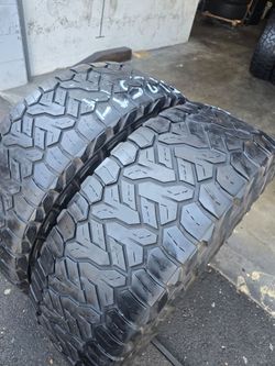 2 used tires Lt37x12.50r17 Nitto Recon Grappler $220.00