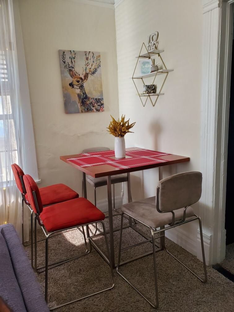 Wood & Metal Dining Table w/chairs