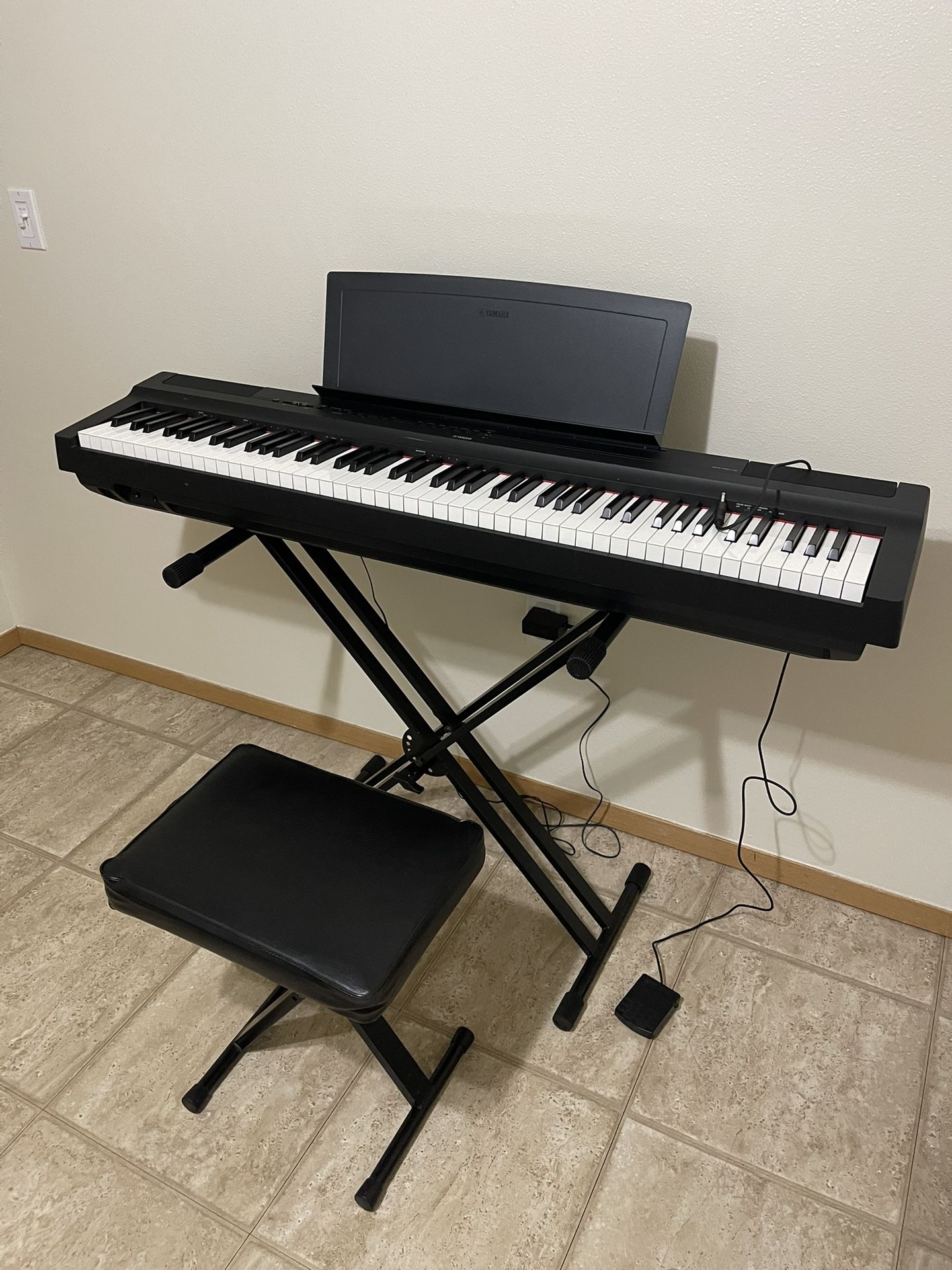 Yamaha P-125 digital piano
