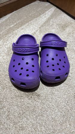 Crocs Sz 7mens Sz 9 Women’s