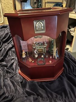 Thomas Pacconi Music Box