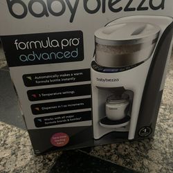 Baby Breeza Milk Dispenser 