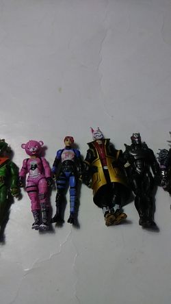 FORTNITE ACTION FIGURES 4IN no guns or backpack included loose