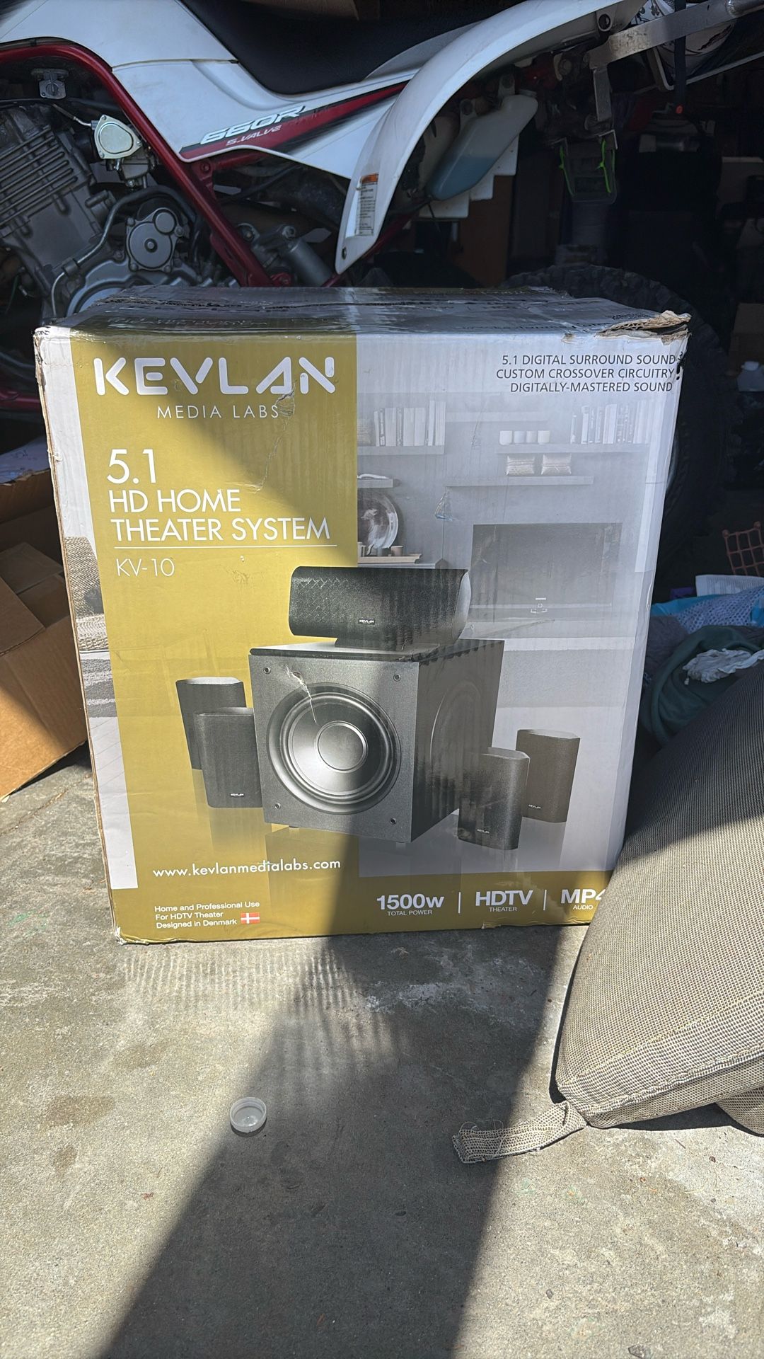 Home Theater System 