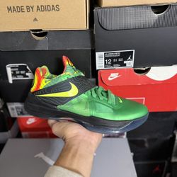 2024 KD 4 Weatherman size 8 USED But Clean