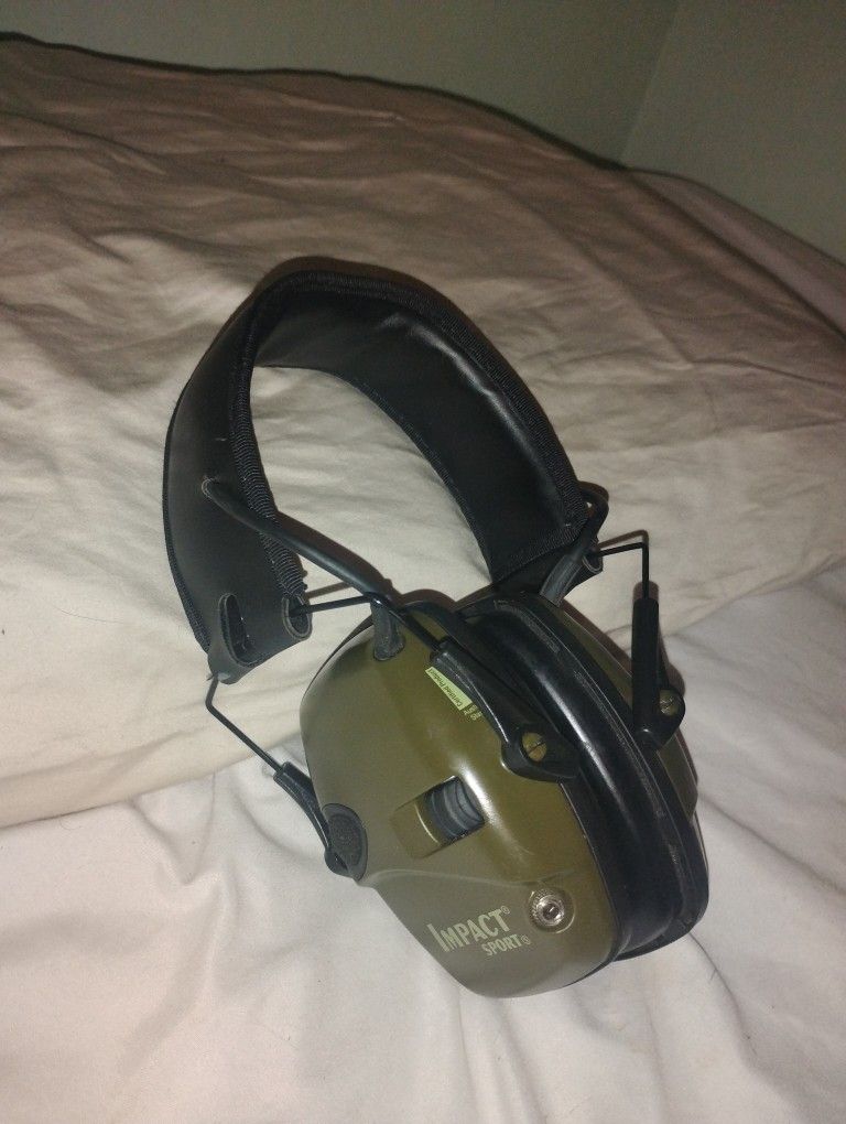 Noise Cancelling Ear Protection W/Bluetooth