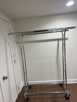chrome heavy duty clothing rack w/ wheels