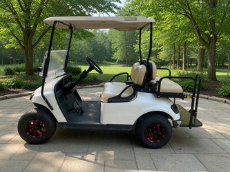 2022 Gasoline Golf Cart in like new condition