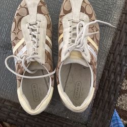  Women Coach Sneakers  Size 11 ,Very Clean