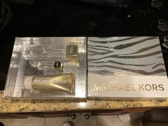 Michael Kors Sporty Citrus Women’s perfume & lotion brand new never used!