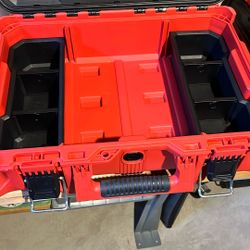 Milwaukee pack out what the interior storage bins