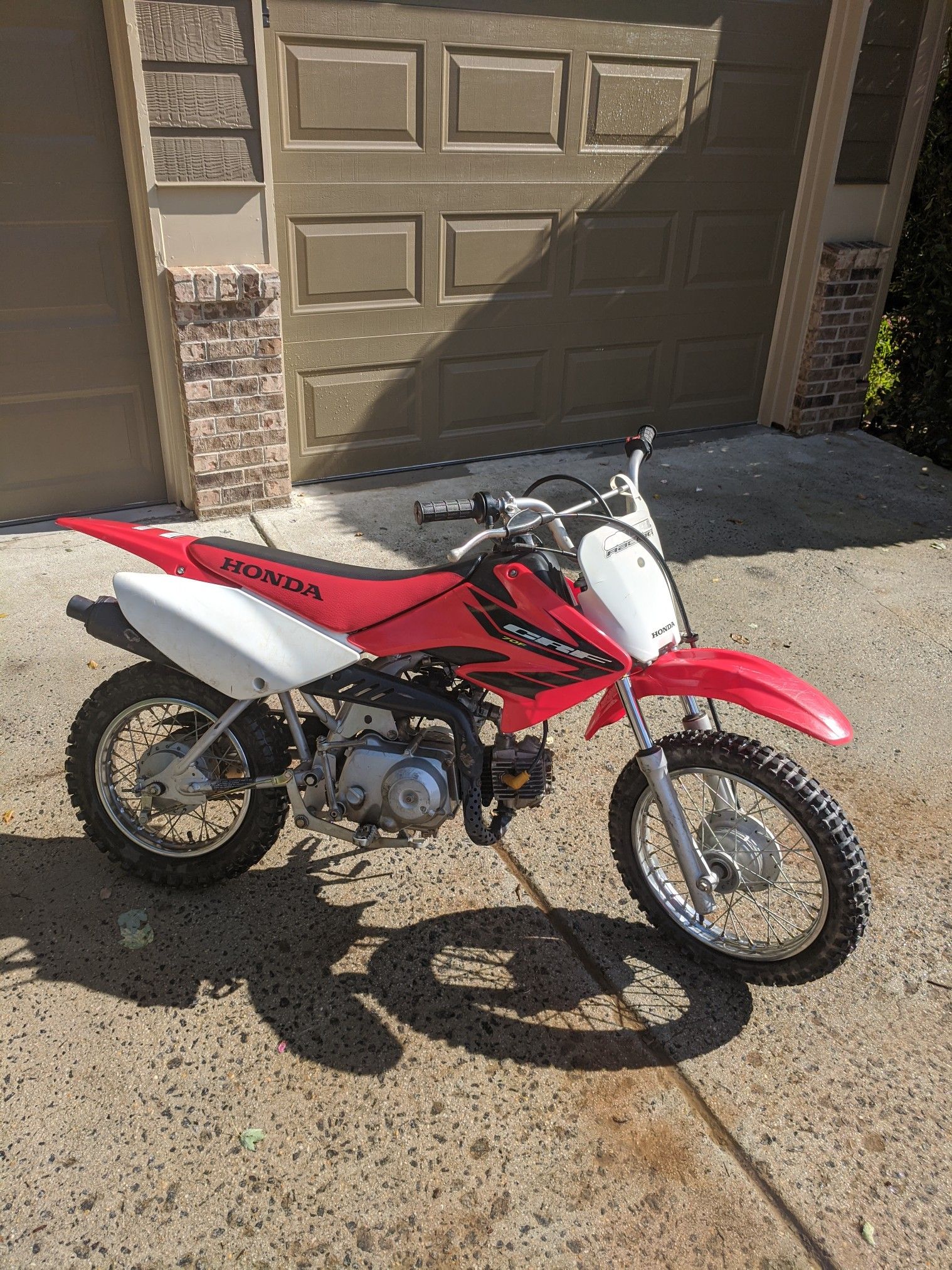 2004 crf70f honda dirt bike