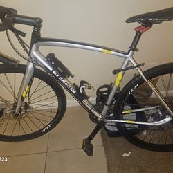 2016 Raleigh Willard 2 $600 O.B.O