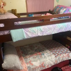 Bunkbed 