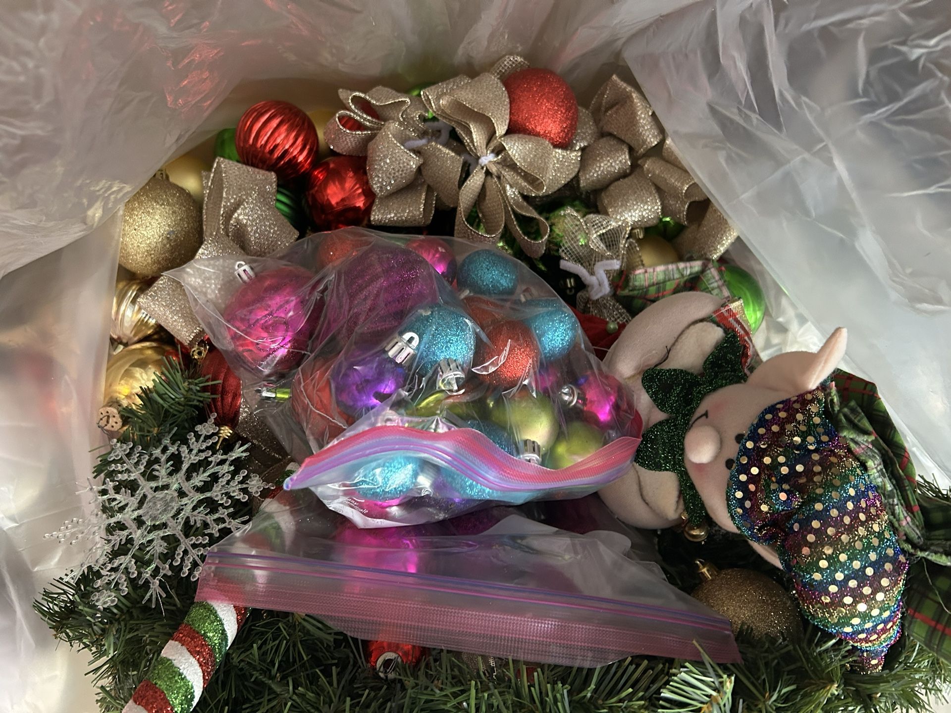 Christmas Ornaments And Garlands 