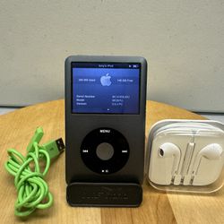 Apple iPod Classic 7th Generation  A1238 160GB black Tasted + Headphones   