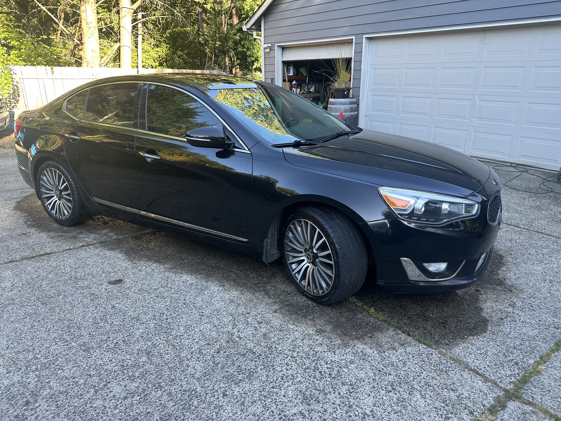 2014 KIA Cadenza