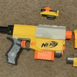 Nerf Sniper Gun Convertible to Pistol; Part Of Collection Of Nerf Guns Selling Off 