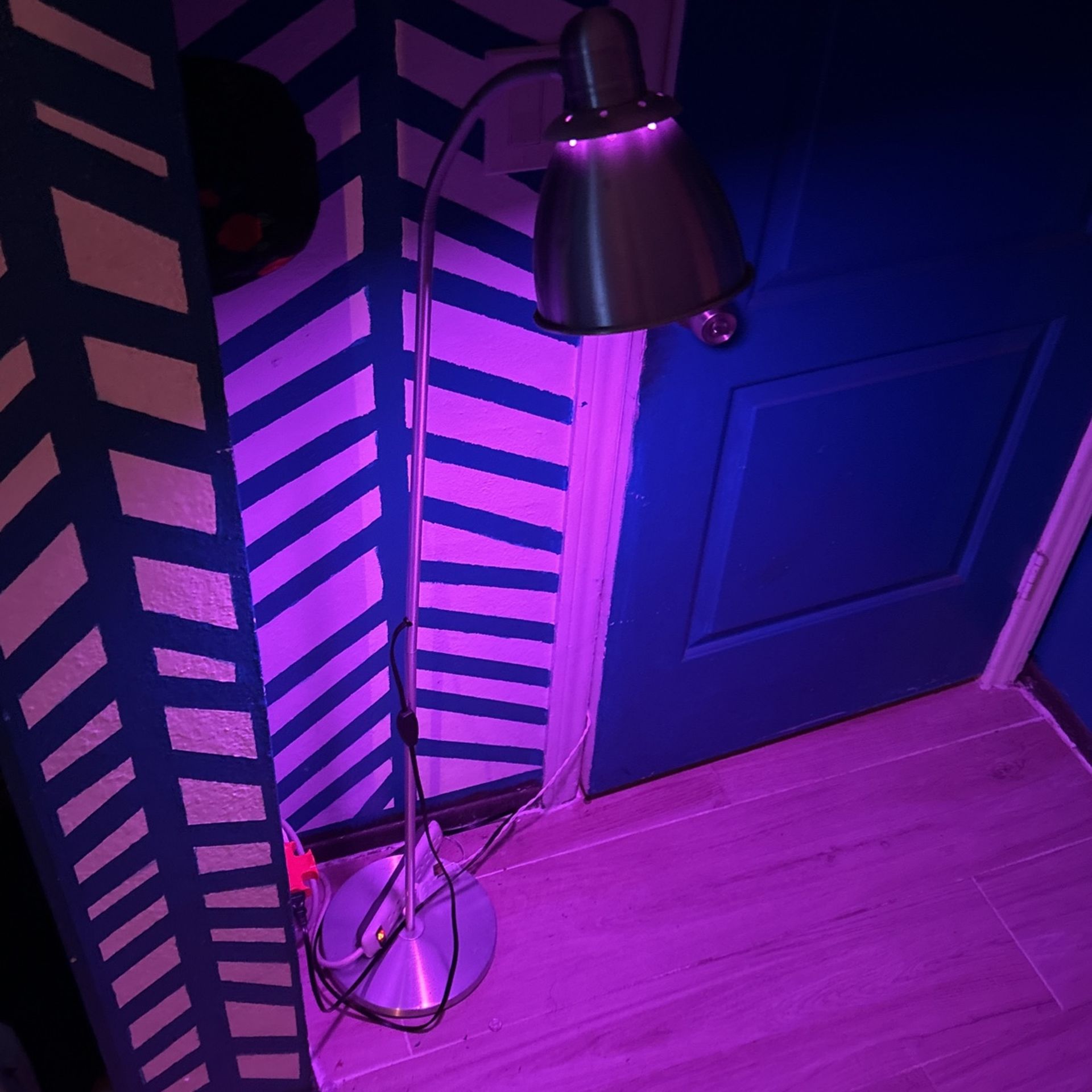 Metal Modern Lamp