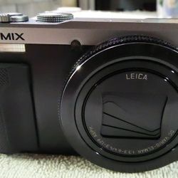 Panasonic ZS60 18MP Camera