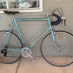 Vintage 1979 Peugeot French Road Bicycle 