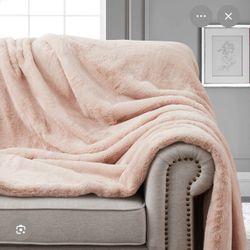 Z Gallery Ultra Plush Faux Fur Throw Blanket + Lumbar Mongolian Fur Pillow Blush Pink
