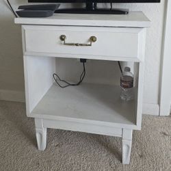 Bedside table/Side Table