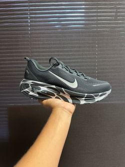 Nike Vomero 18 ( Men’s )