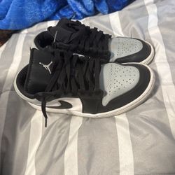 Jordan 1 Low Smoke Gray Size 9