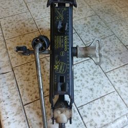 Jack Lift for Volvol
