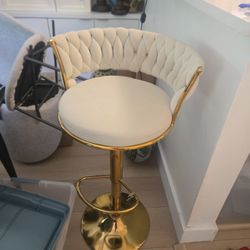 2 Beautiful Stool  Adjustable