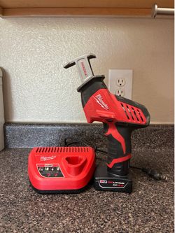M12 12V Lithium-Ion HACKZALL Cordless Reciprocating Saw Kit